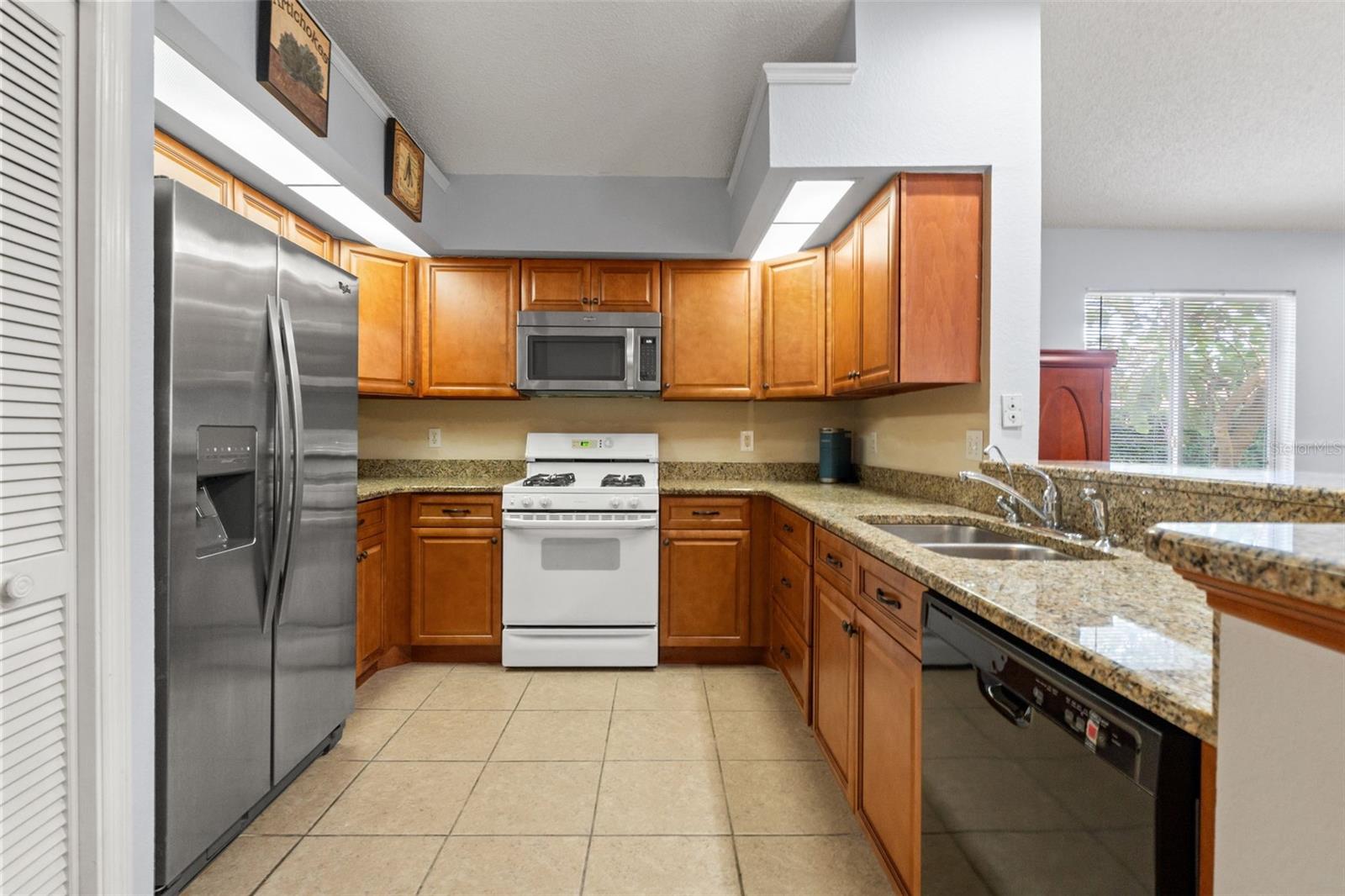 Image 28 of 65 For 958 Ridgewood Terrace