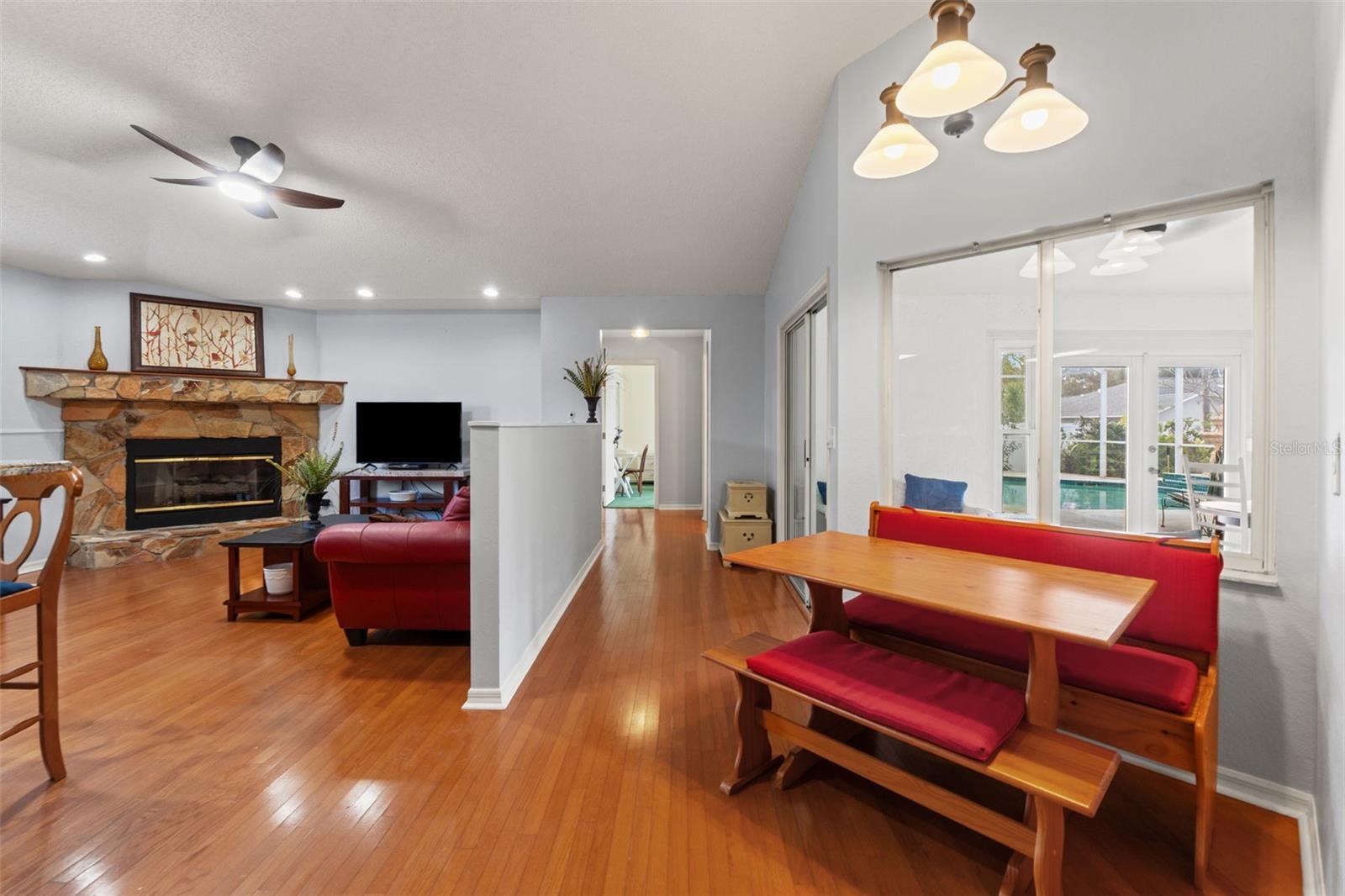 Image 36 of 65 For 958 Ridgewood Terrace