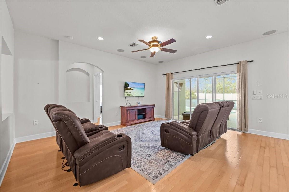 Image 22 of 45 For 15604 Durango Circle