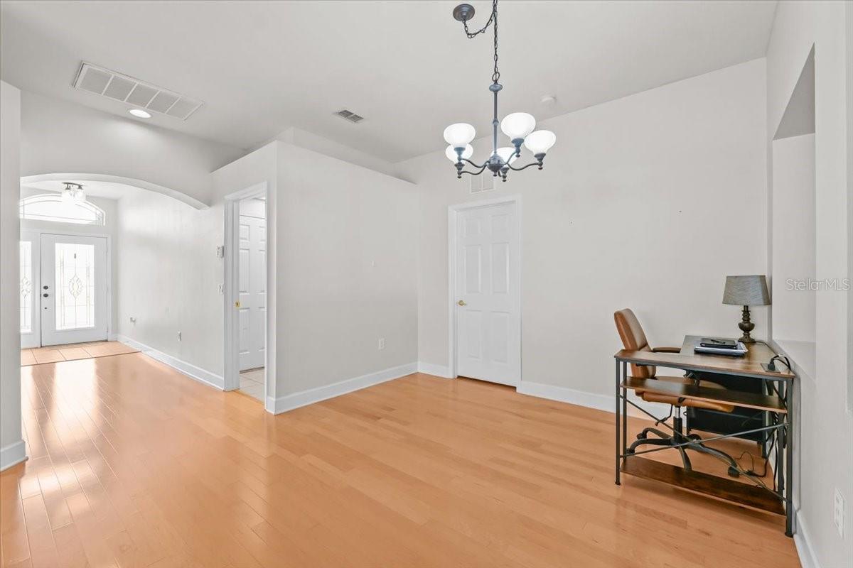 Image 8 of 45 For 15604 Durango Circle