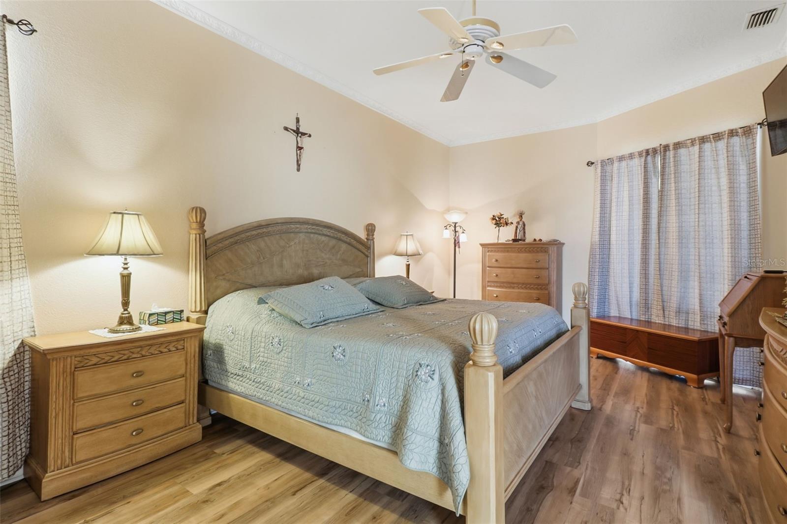 Image 12 of 25 For 14353 Bronte Court