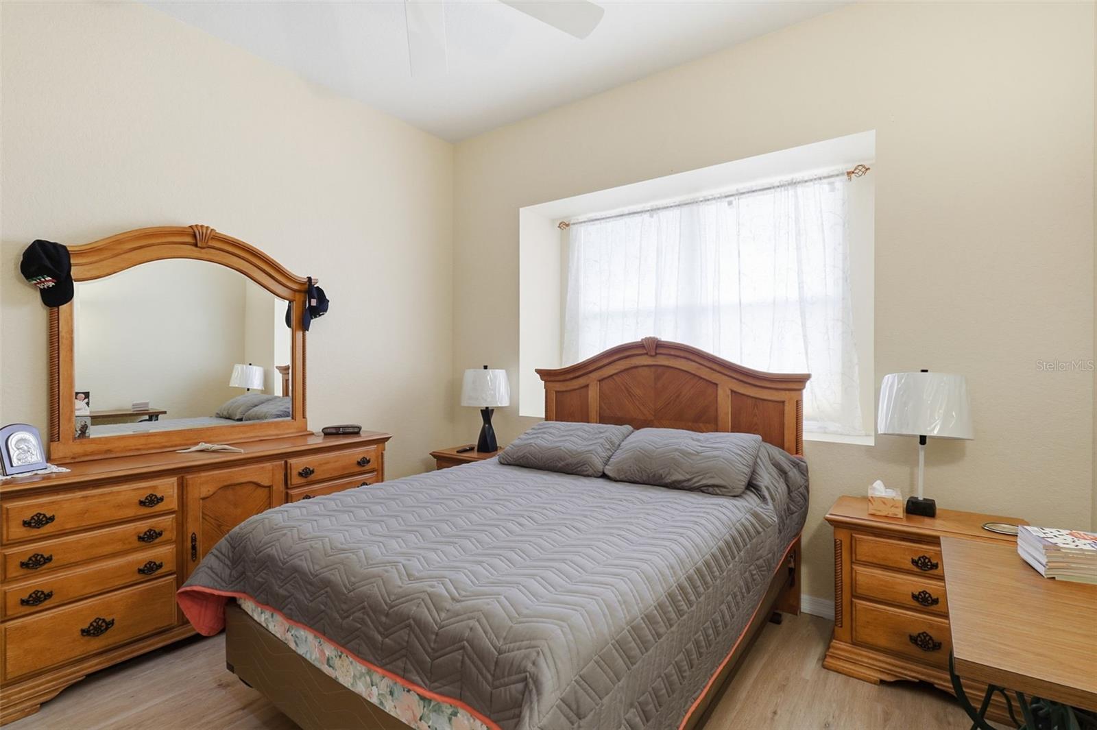 Image 19 of 25 For 14353 Bronte Court