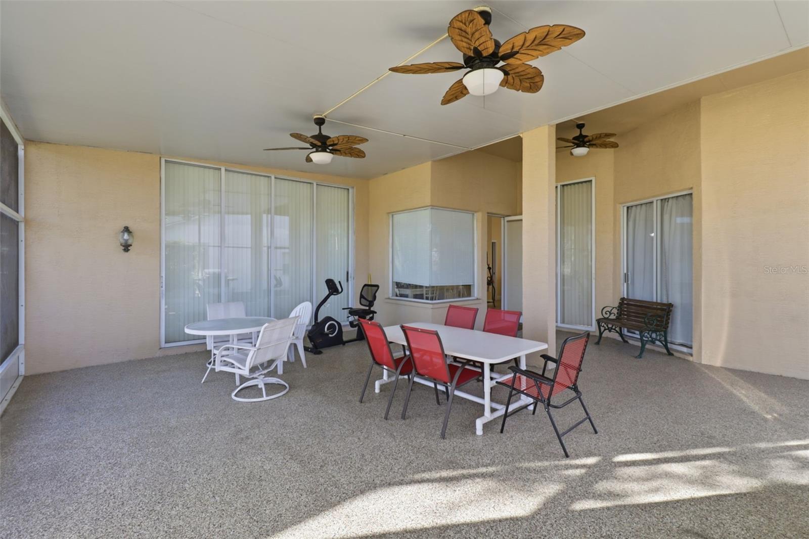 Image 21 of 25 For 14353 Bronte Court