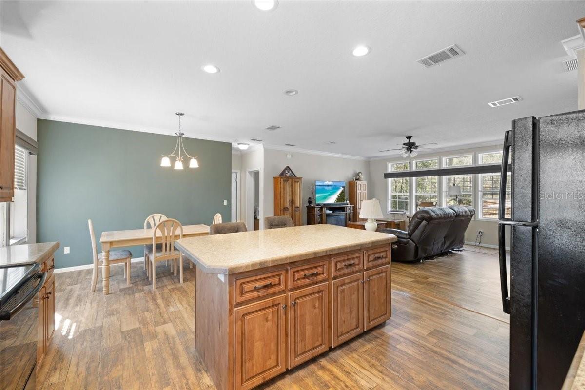 Image 16 of 46 For 19611 Manecke Road