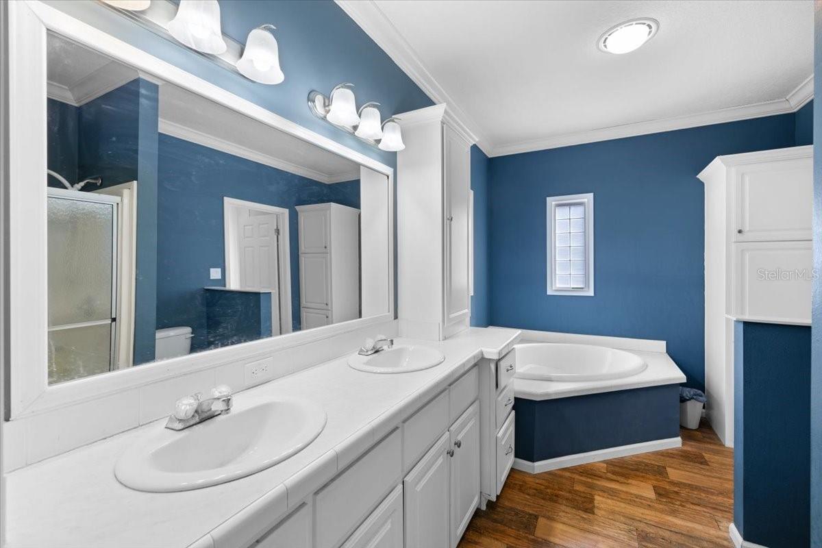 Image 19 of 46 For 19611 Manecke Road