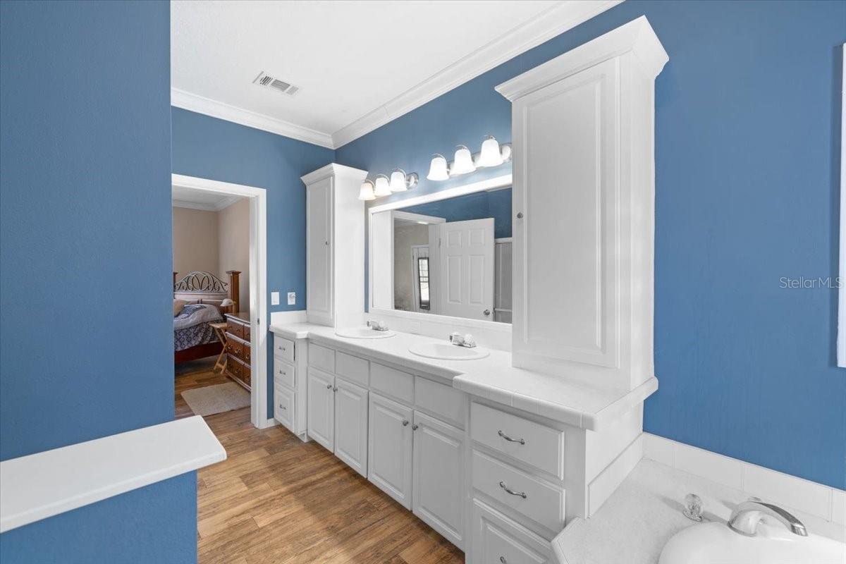 Image 20 of 46 For 19611 Manecke Road