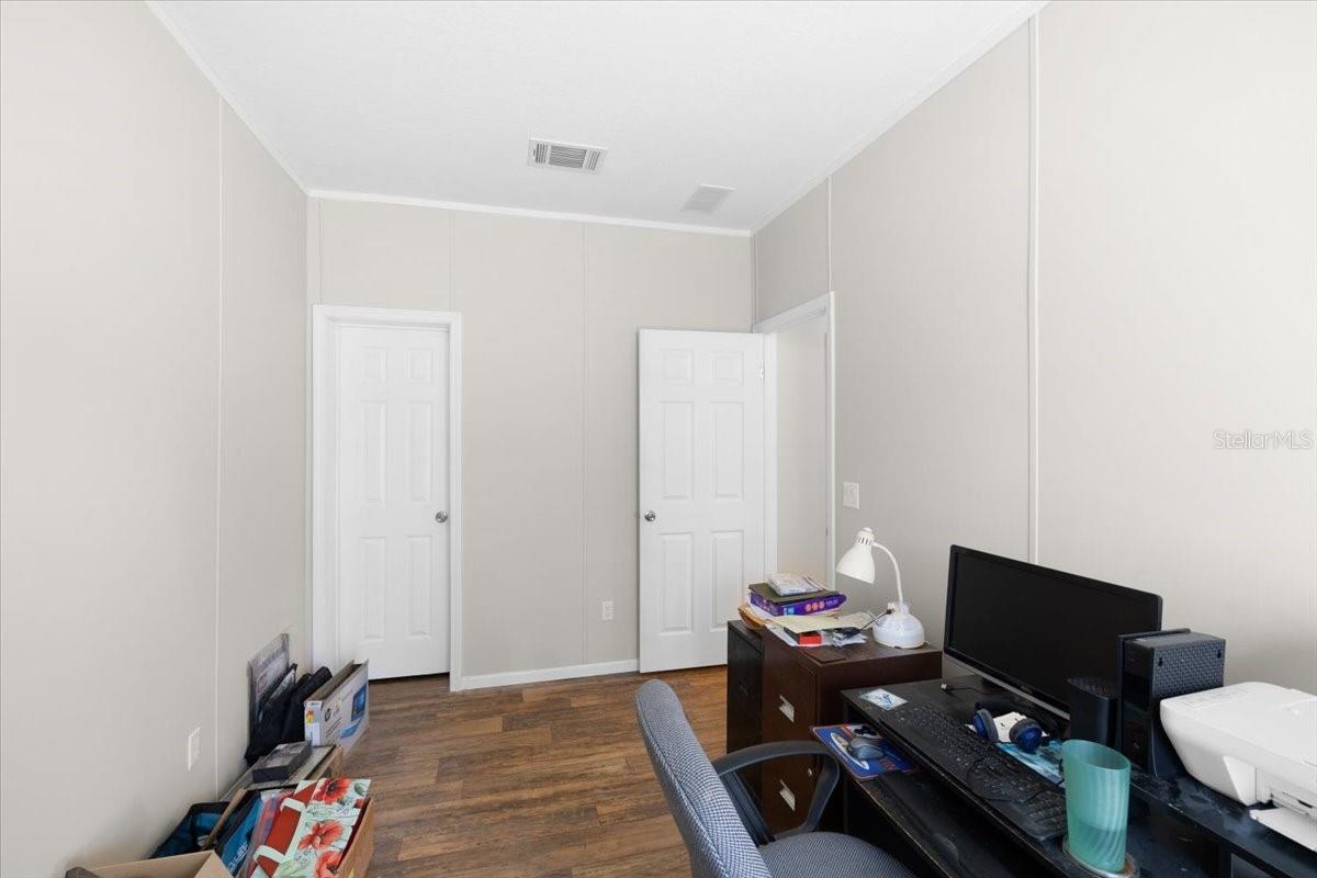 Image 26 of 46 For 19611 Manecke Road