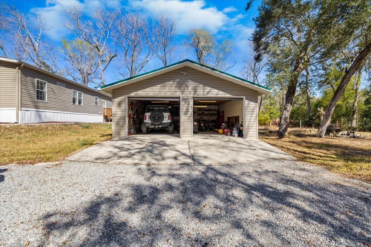 Image 6 of 46 For 19611 Manecke Road