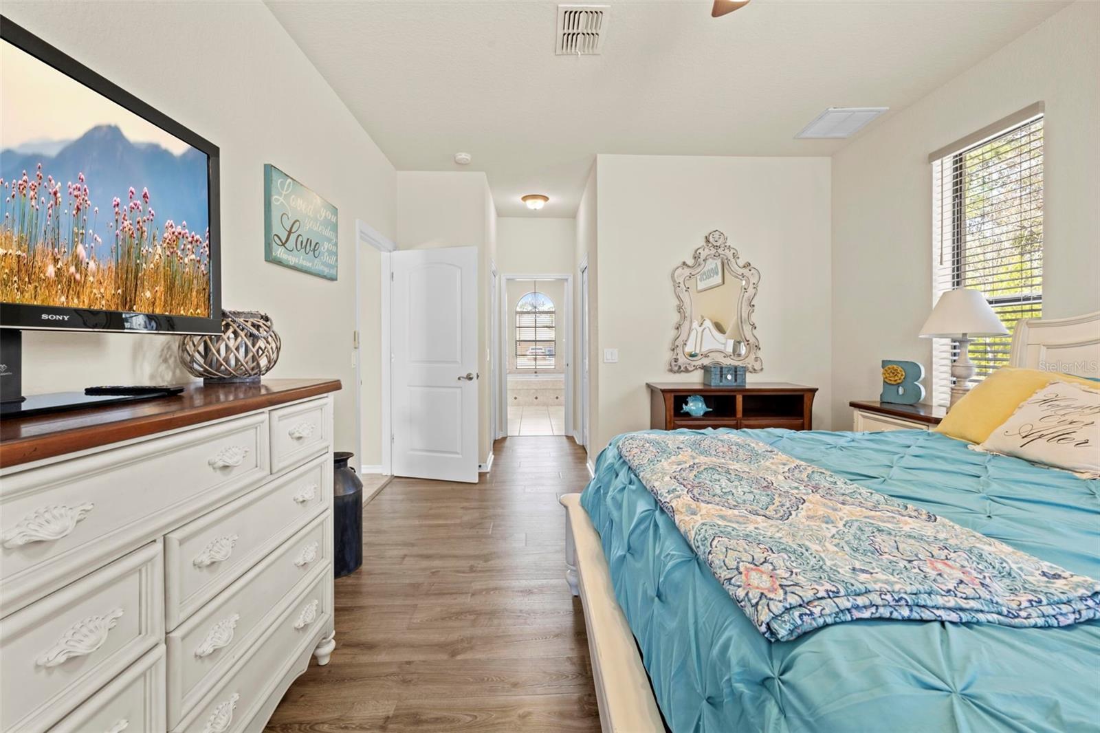 Image 20 of 50 For 11014 Wren Road