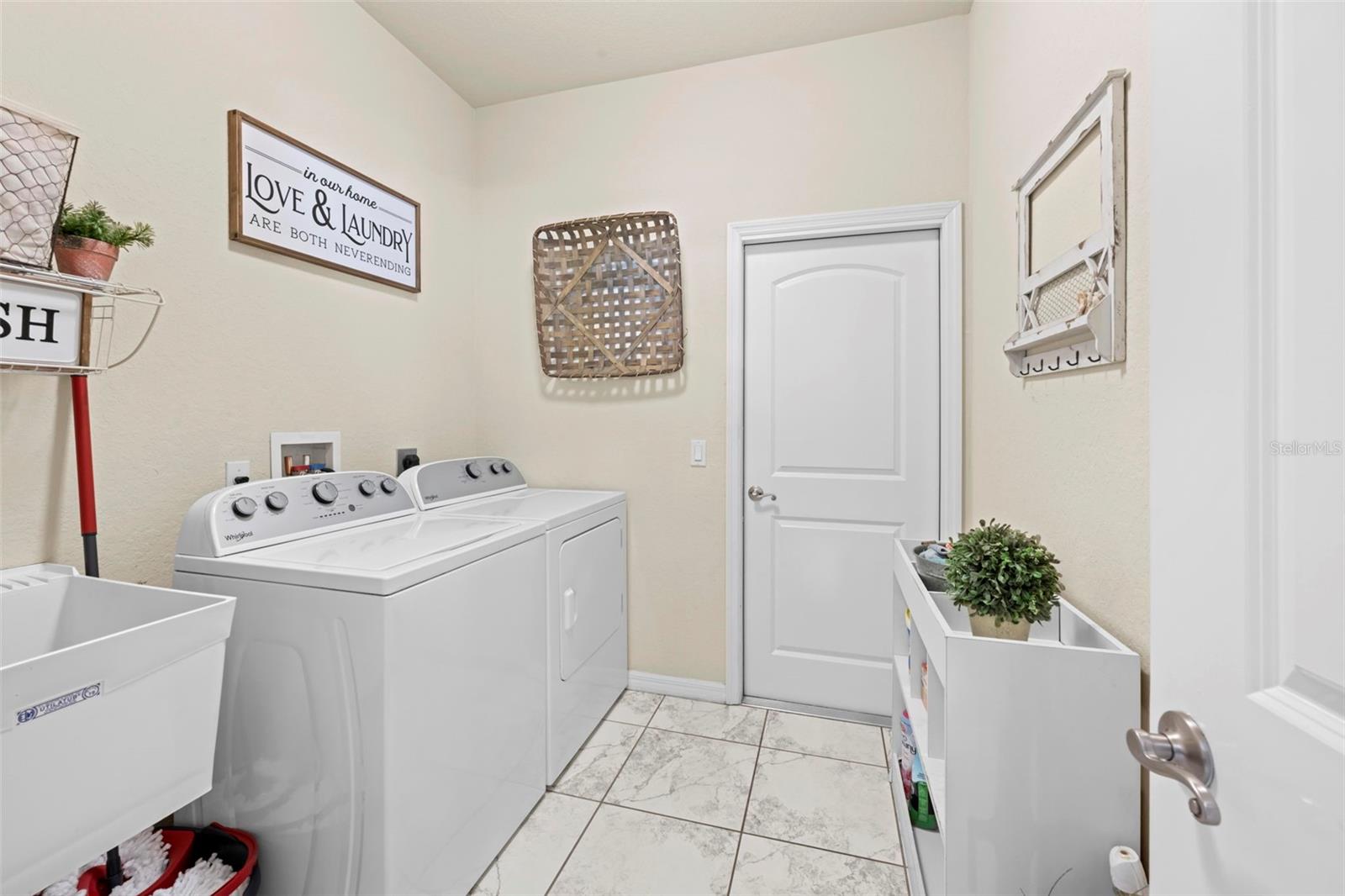 Image 26 of 50 For 11014 Wren Road