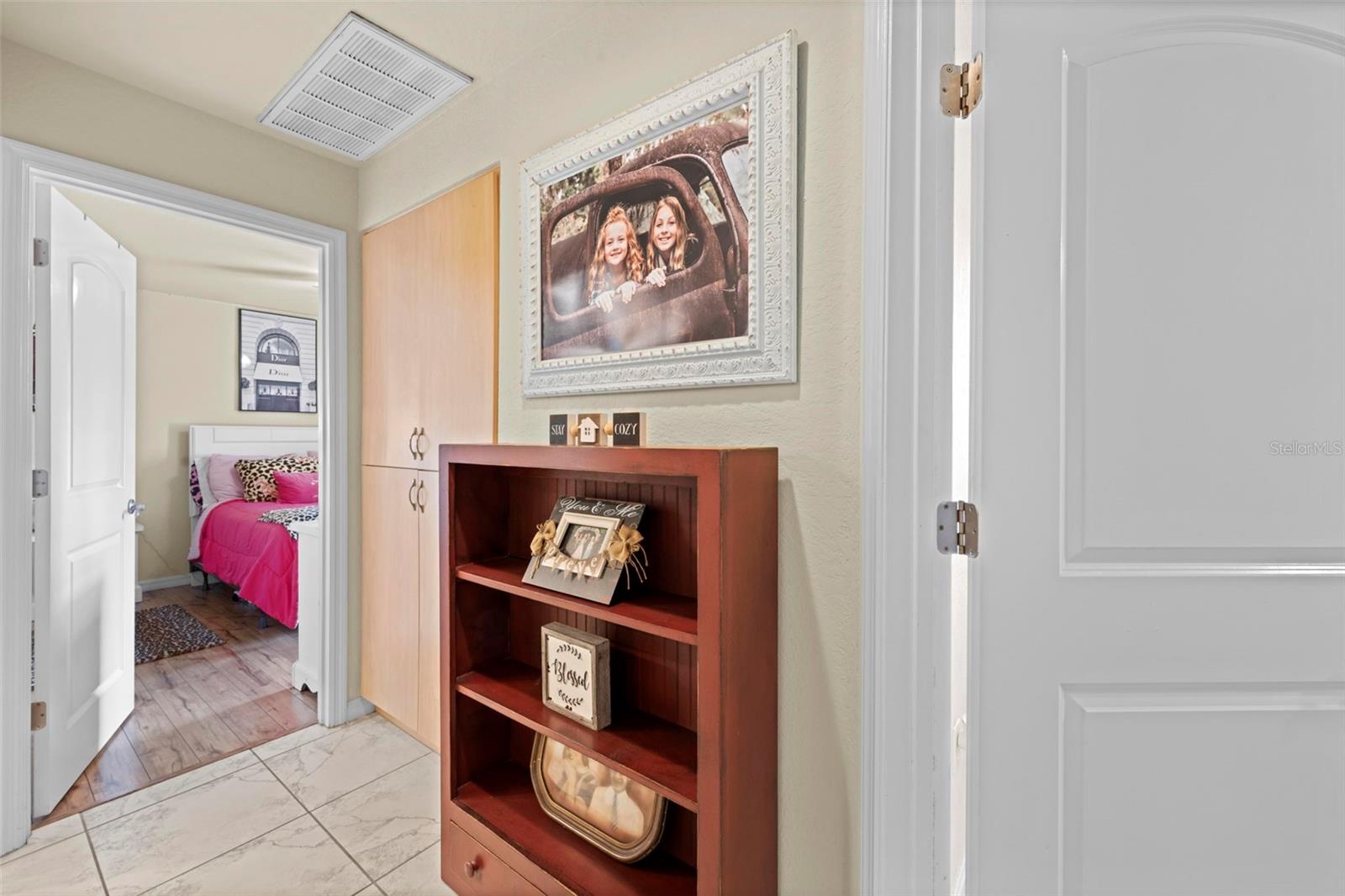 Image 27 of 50 For 11014 Wren Road