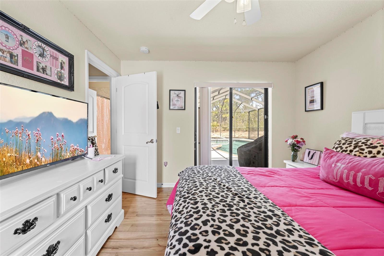 Image 32 of 50 For 11014 Wren Road