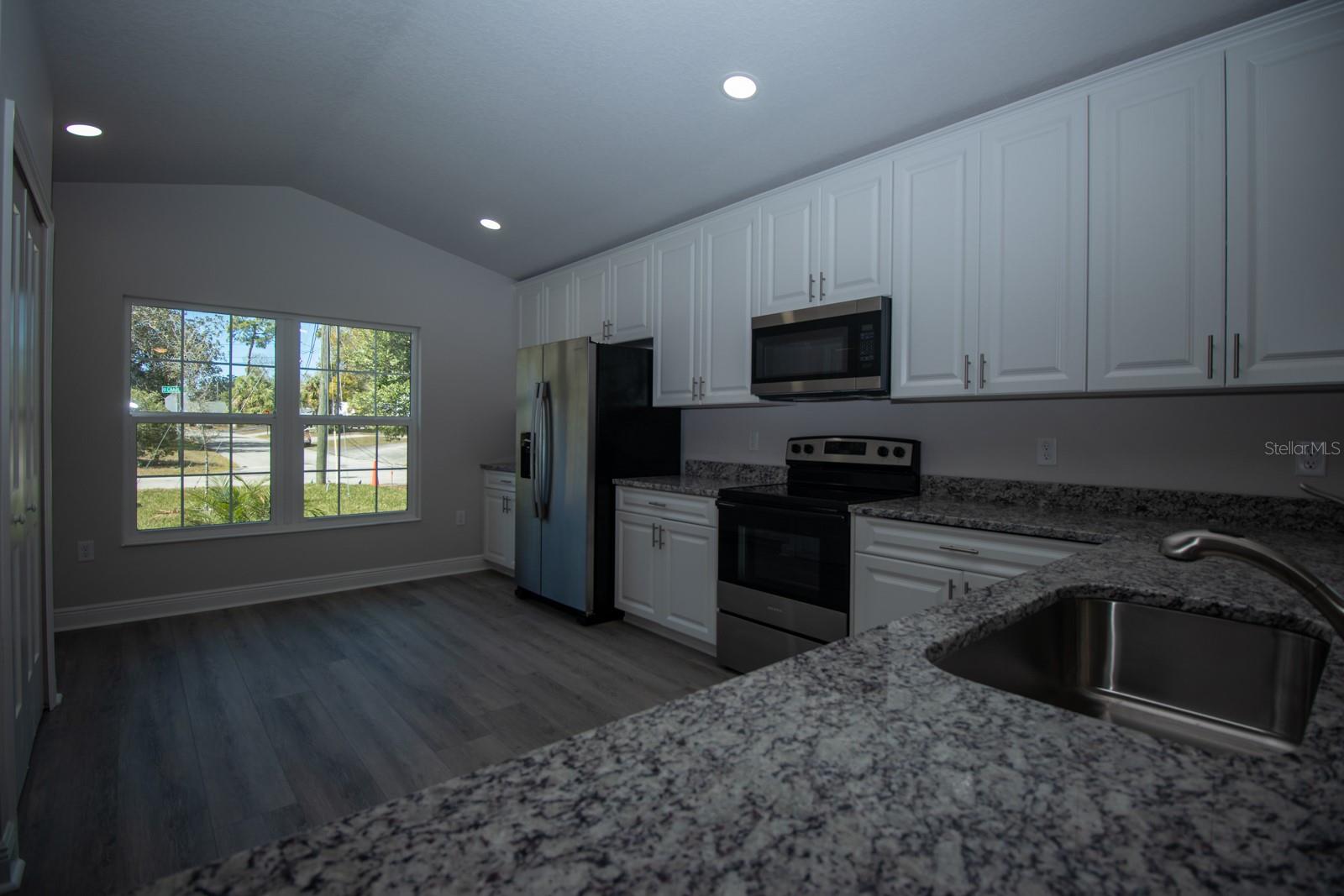 Image 13 of 35 For 5422 Charles Street