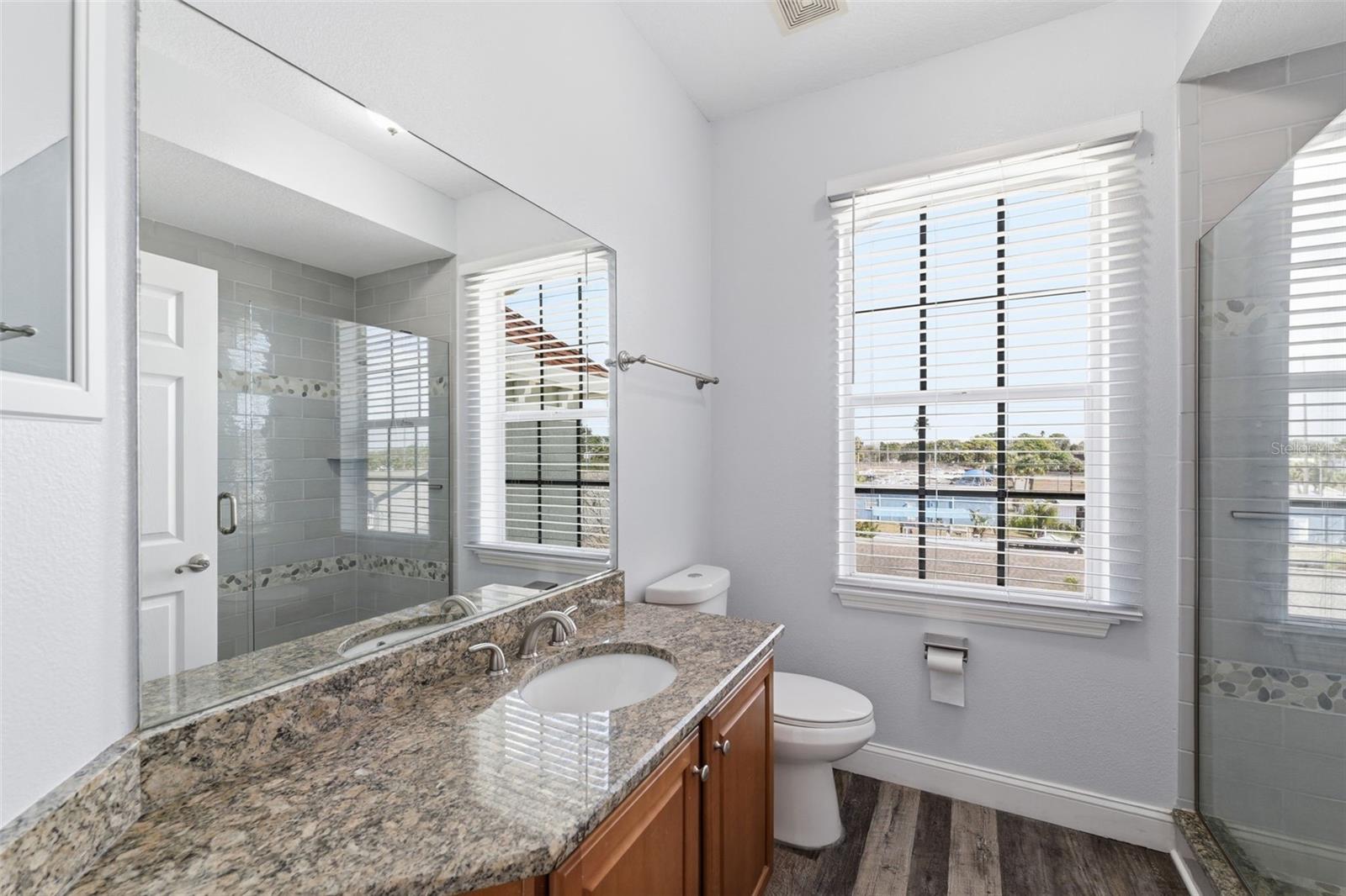 Image 32 of 51 For 13741 Judy Avenue