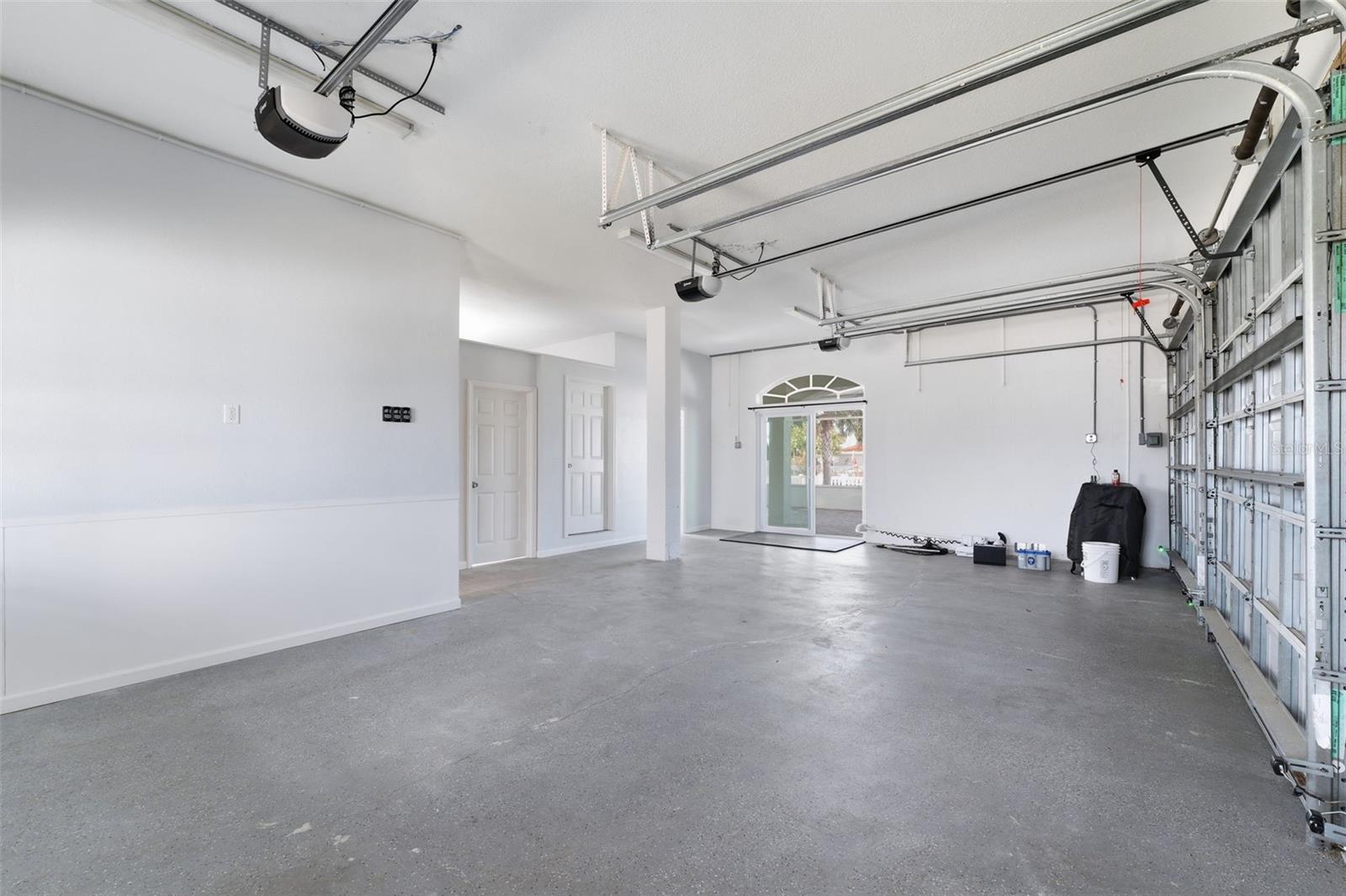 Image 36 of 51 For 13741 Judy Avenue