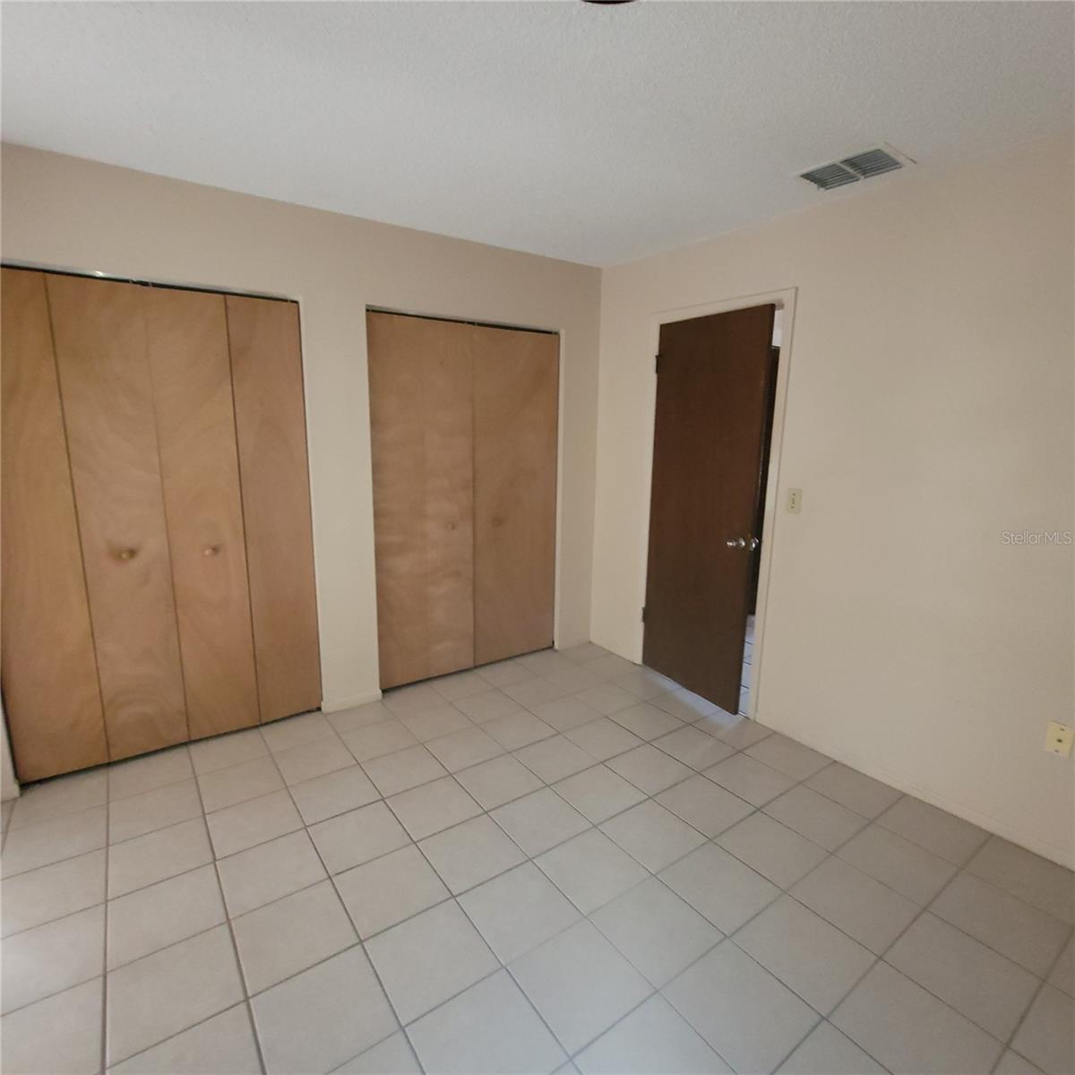 Image 8 of 11 For 297 Jeru Boulevard 297-c