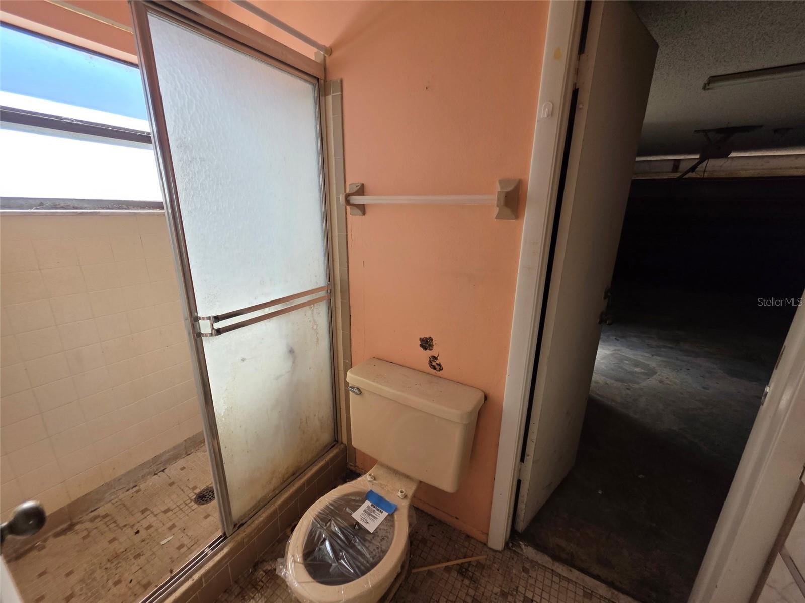 Image 9 of 21 For 1364 Dill Avenue