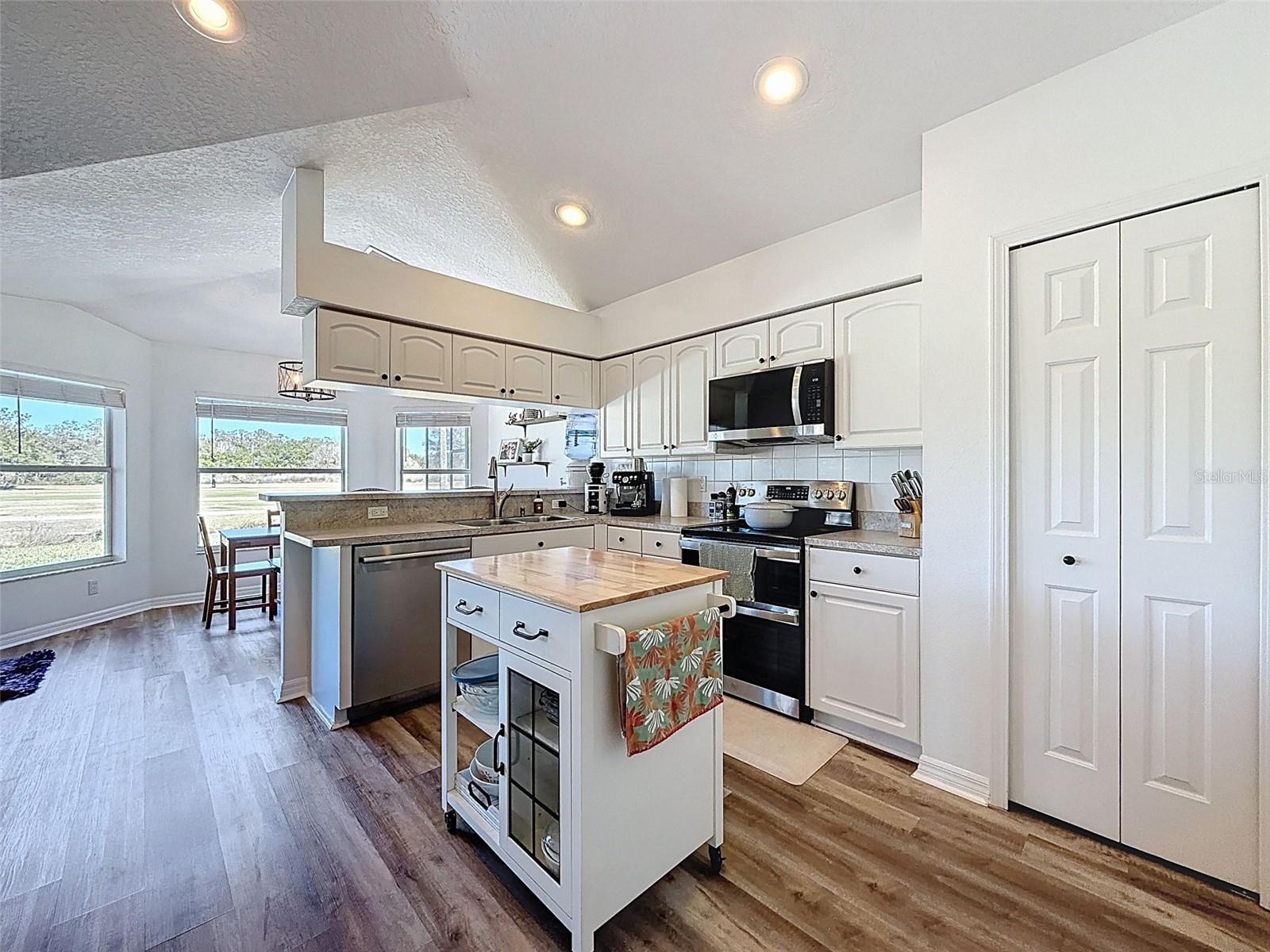 Image 10 of 39 For 17429 Eagle Trace Drive