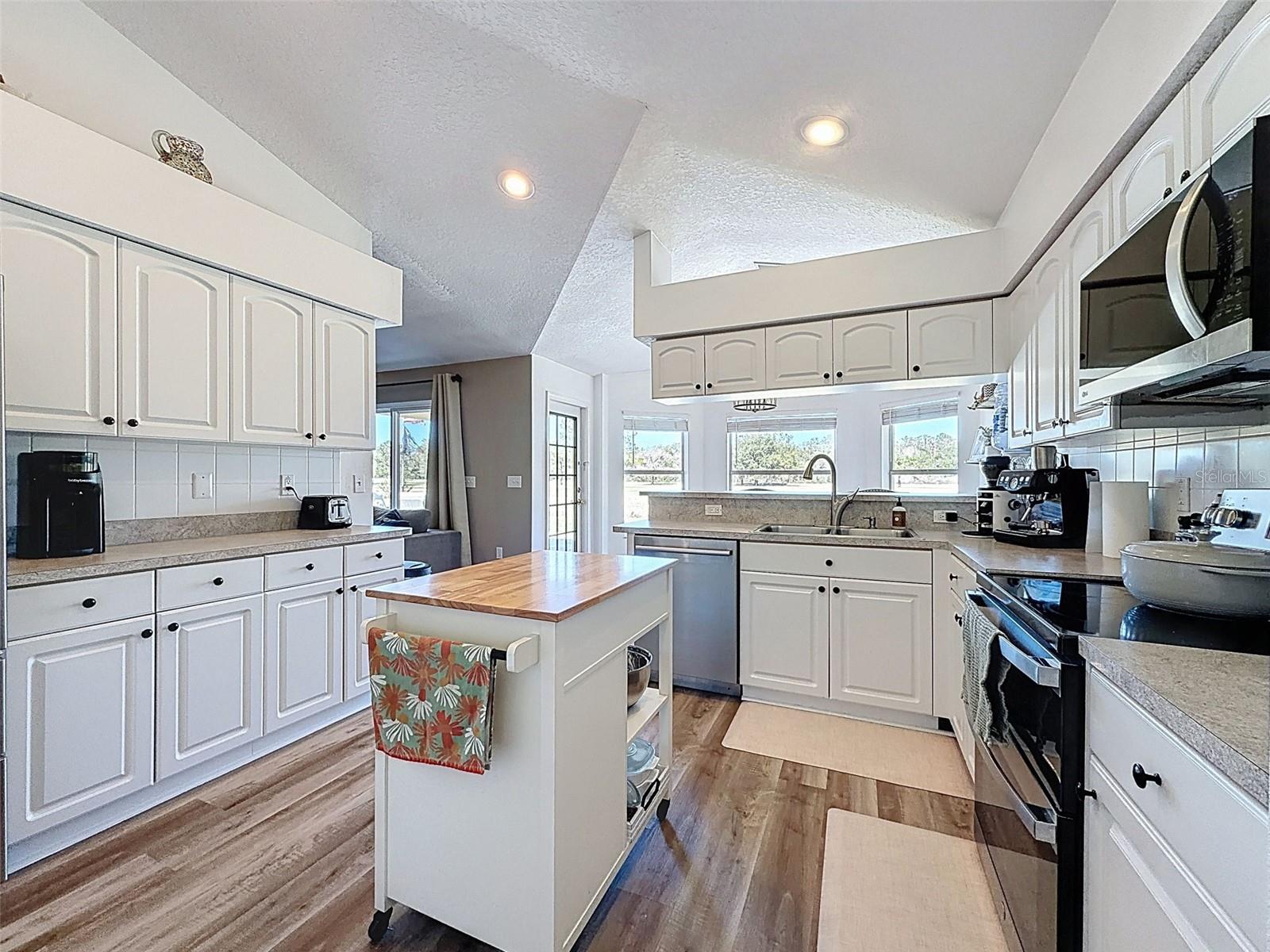 Image 11 of 39 For 17429 Eagle Trace Drive