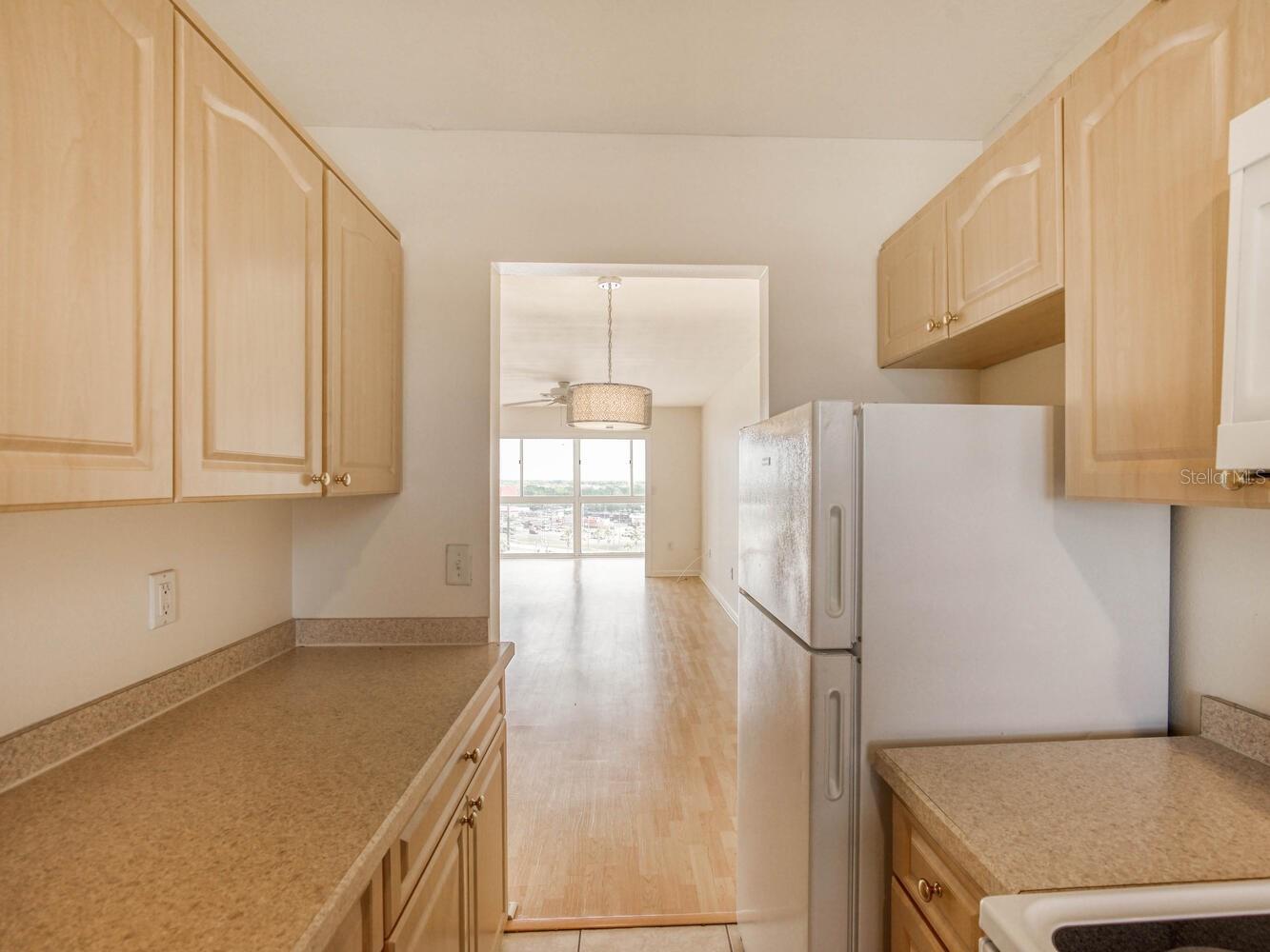 Image 10 of 53 For 4939 Floramar Terrace 904