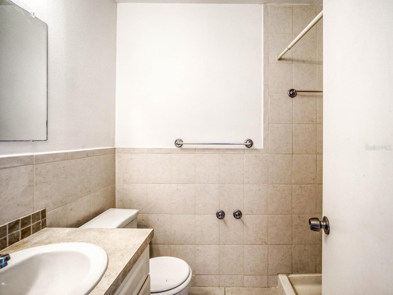 Image 27 of 53 For 4939 Floramar Terrace 904