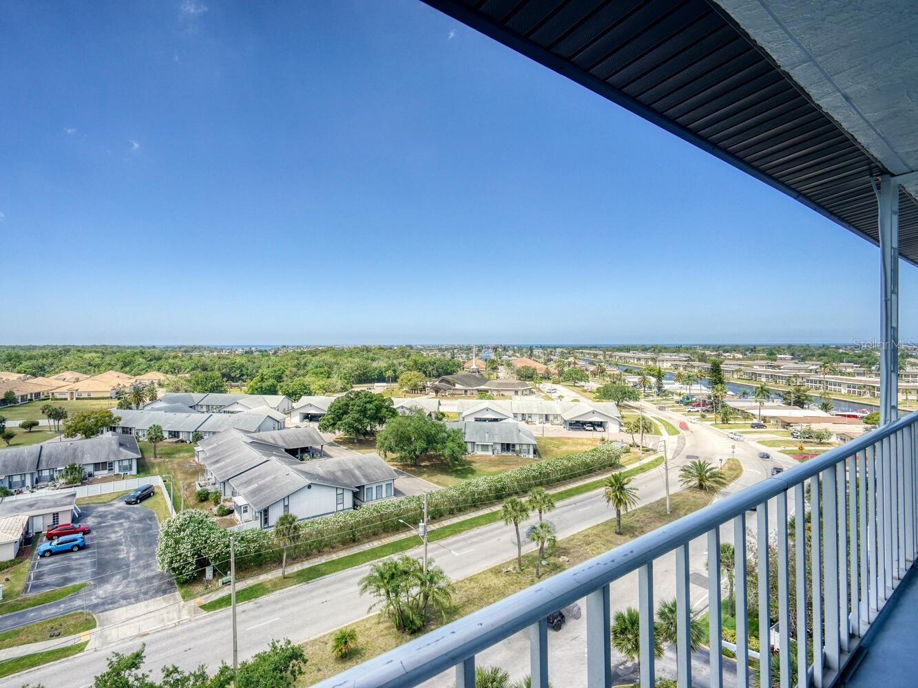 Image 4 of 53 For 4939 Floramar Terrace 904