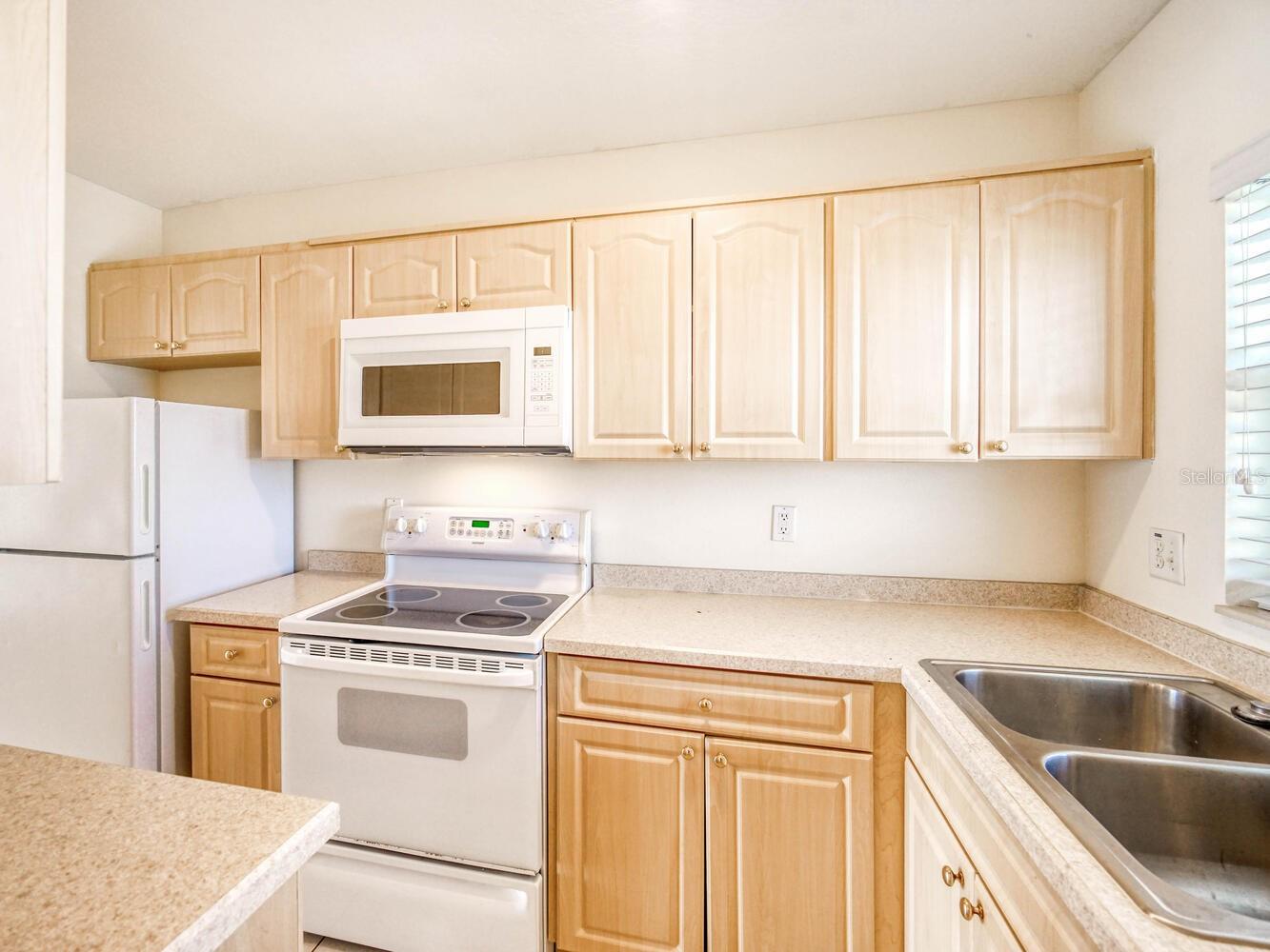 Image 6 of 53 For 4939 Floramar Terrace 904