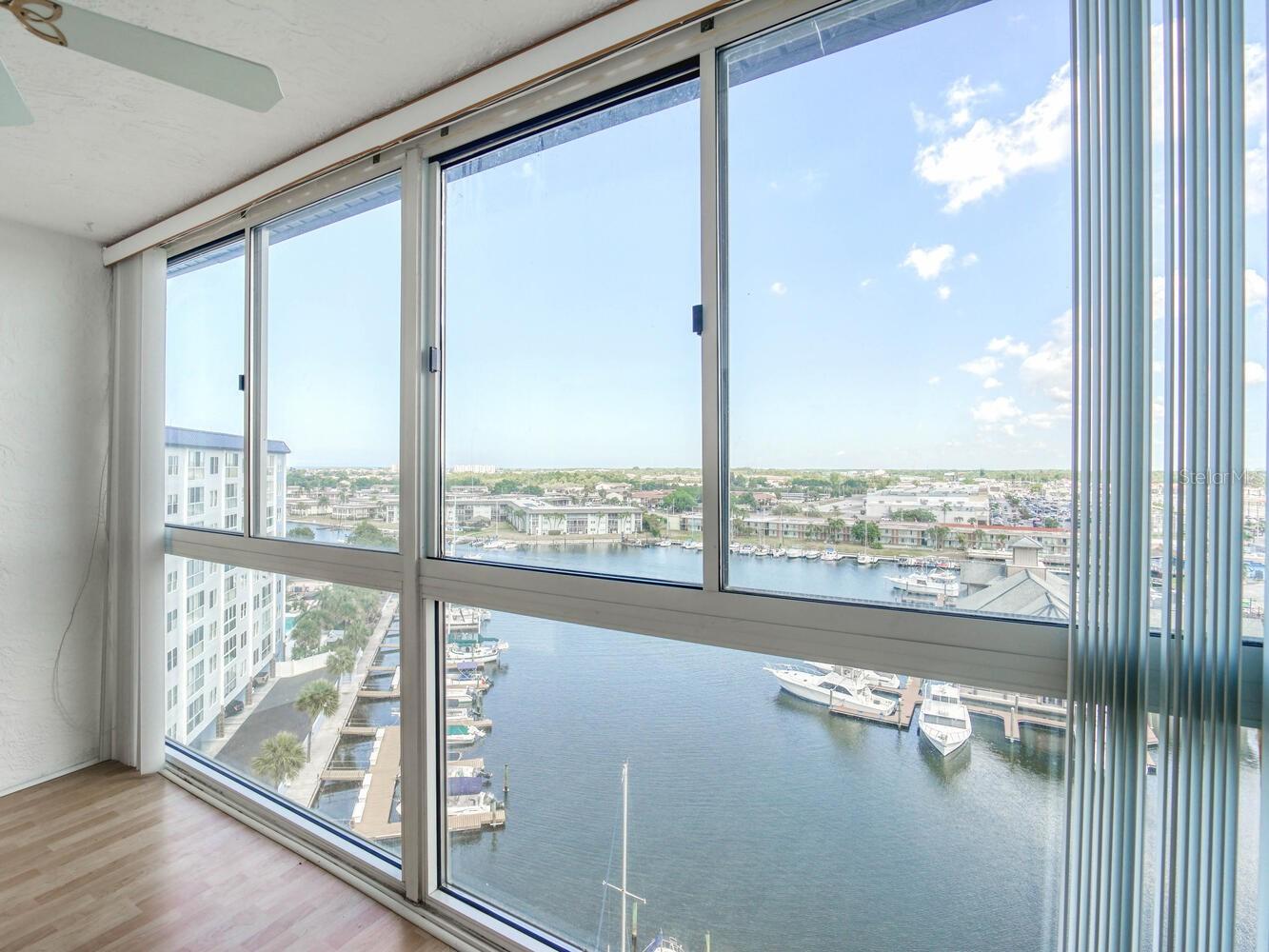 Image 18 of 55 For 4939 Floramar Terrace 912