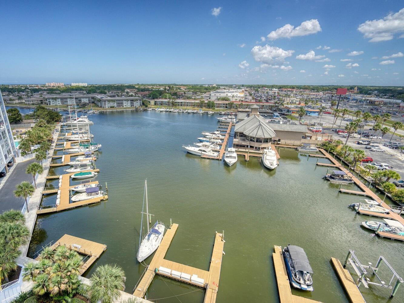 Image 21 of 55 For 4939 Floramar Terrace 912