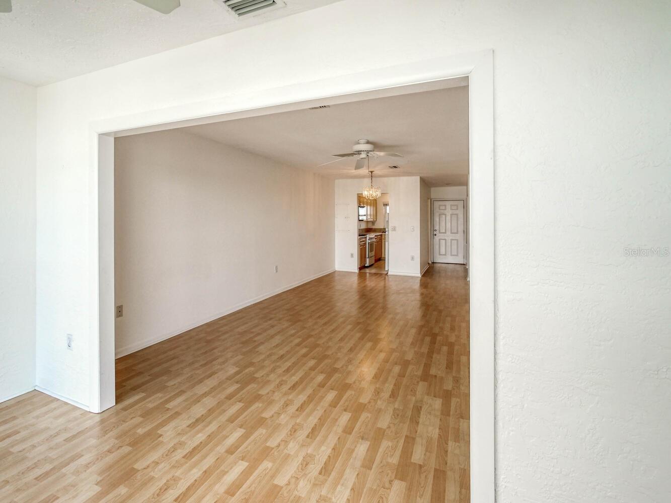 Image 23 of 55 For 4939 Floramar Terrace 912