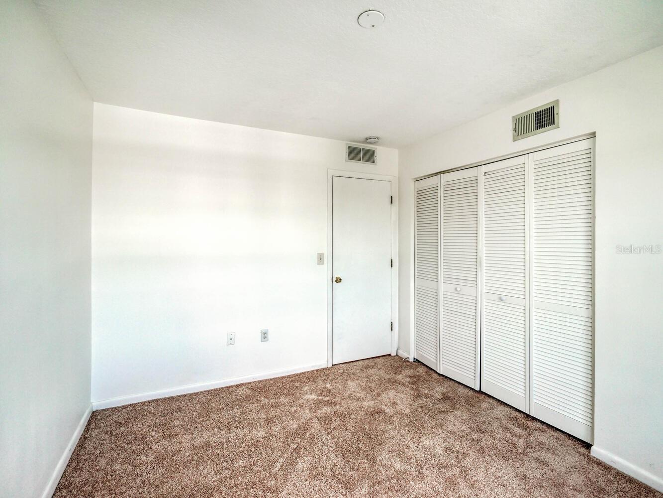 Image 31 of 55 For 4939 Floramar Terrace 912