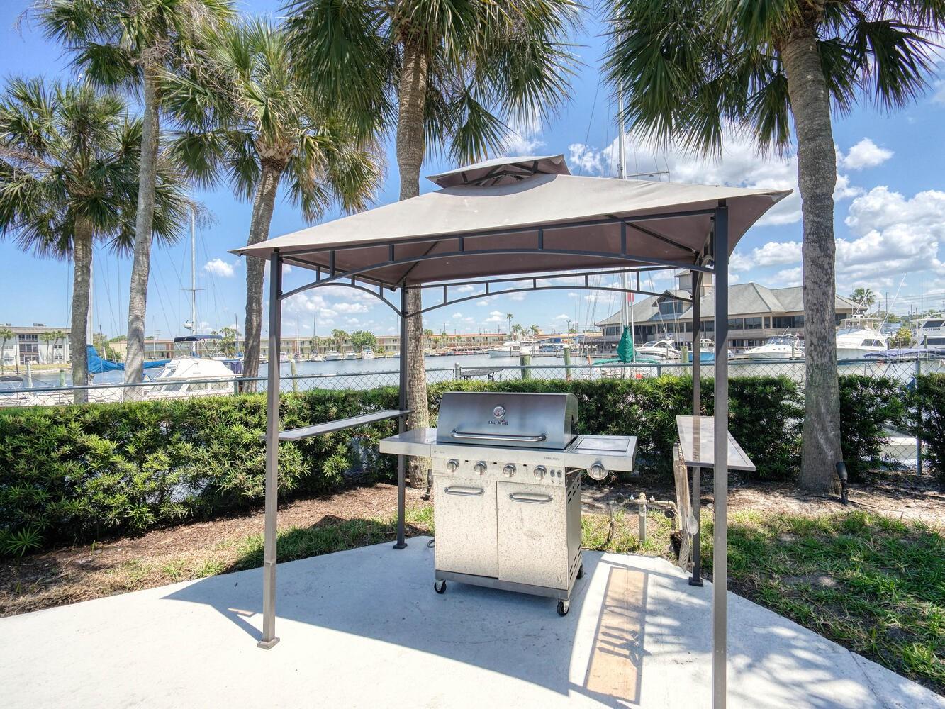 Image 43 of 55 For 4939 Floramar Terrace 912