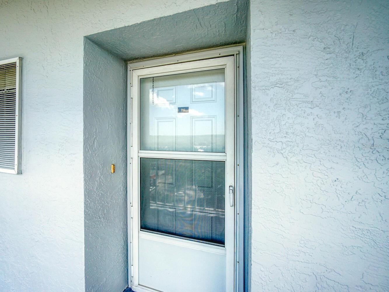 Image 5 of 55 For 4939 Floramar Terrace 912