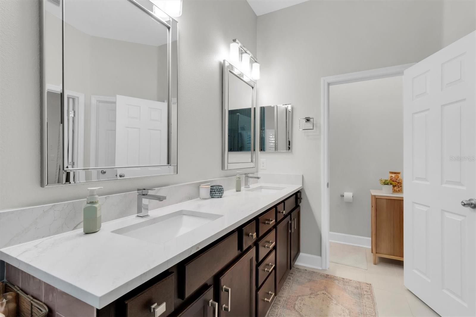 Image 20 of 56 For 10438 Marsha Drive