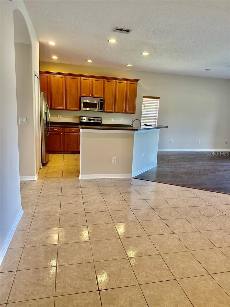 Image 12 of 82 For 9249 Edistro Place