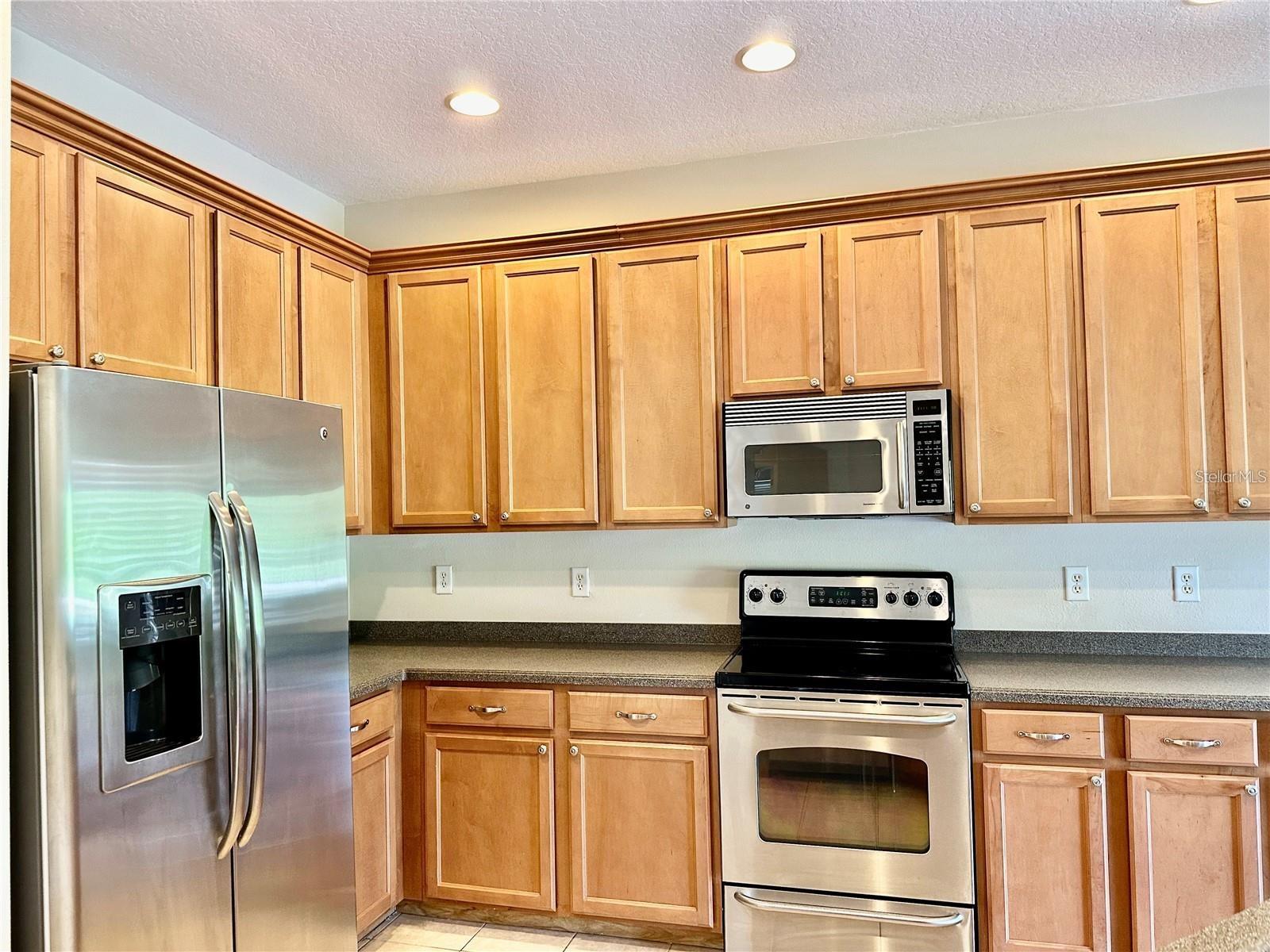 Image 16 of 82 For 9249 Edistro Place