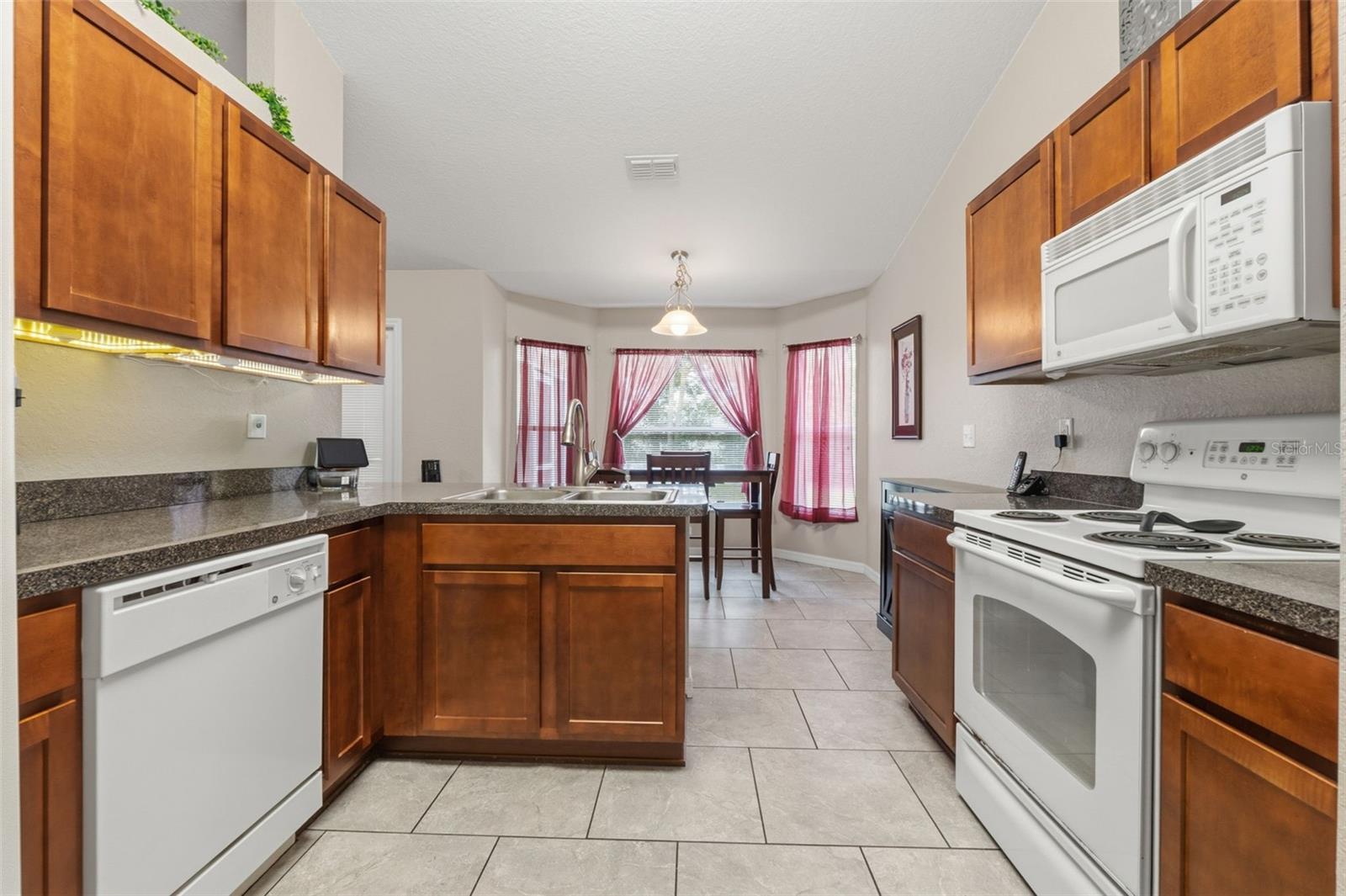 Image 11 of 49 For 1170 Barger Avenue