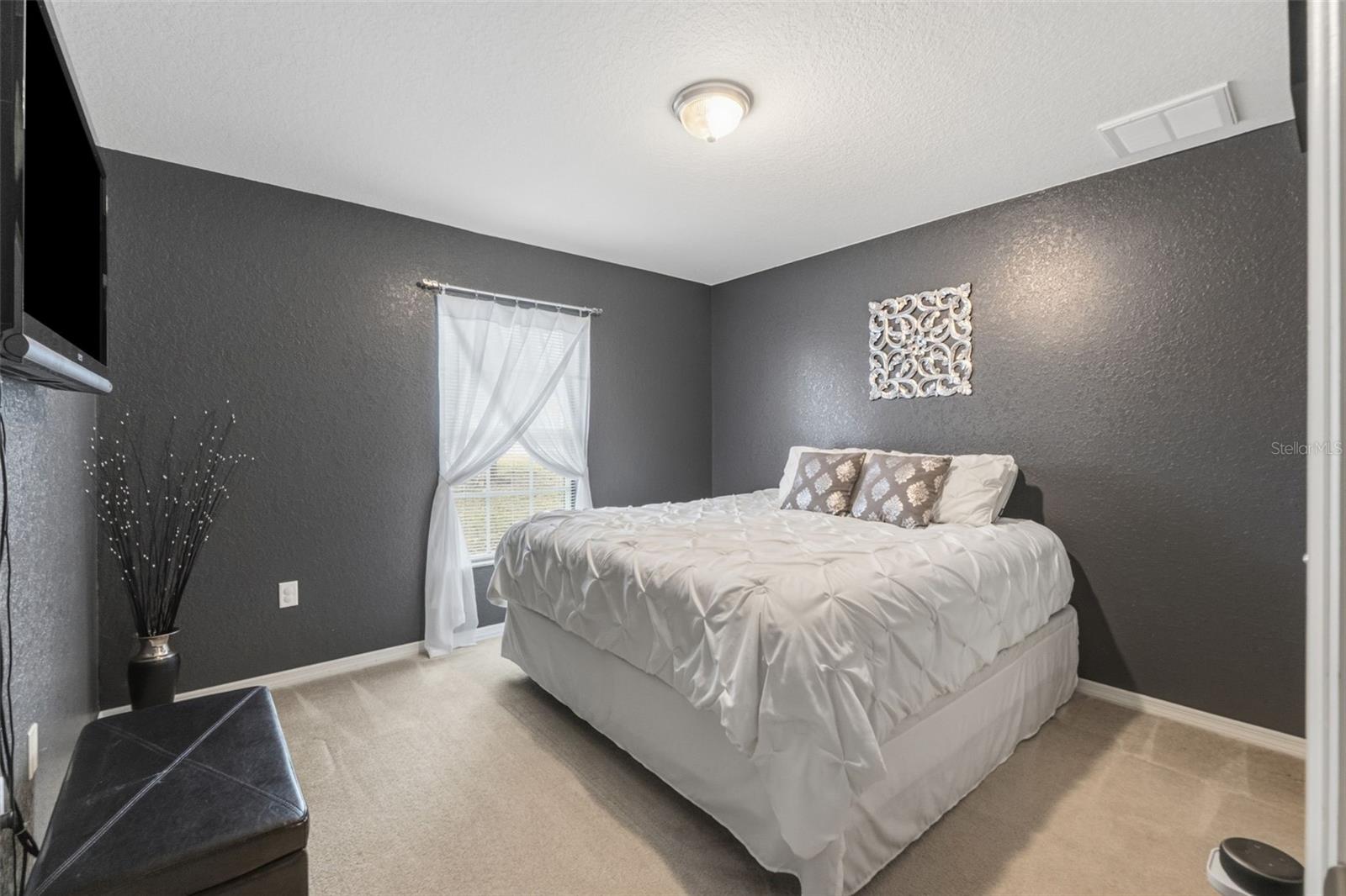 Image 28 of 49 For 1170 Barger Avenue