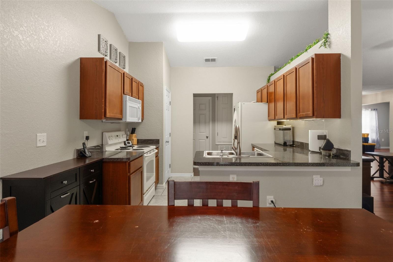 Image 32 of 49 For 1170 Barger Avenue