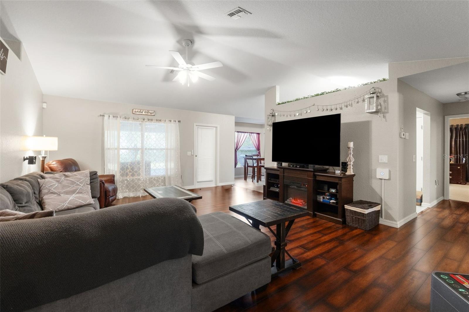 Image 36 of 49 For 1170 Barger Avenue