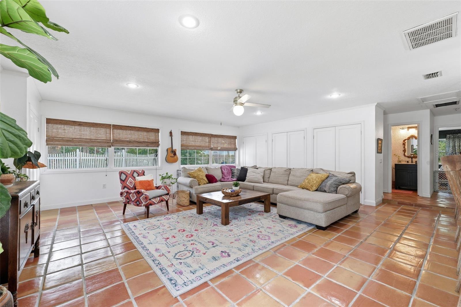 Image 12 of 73 For 240 Olive Street