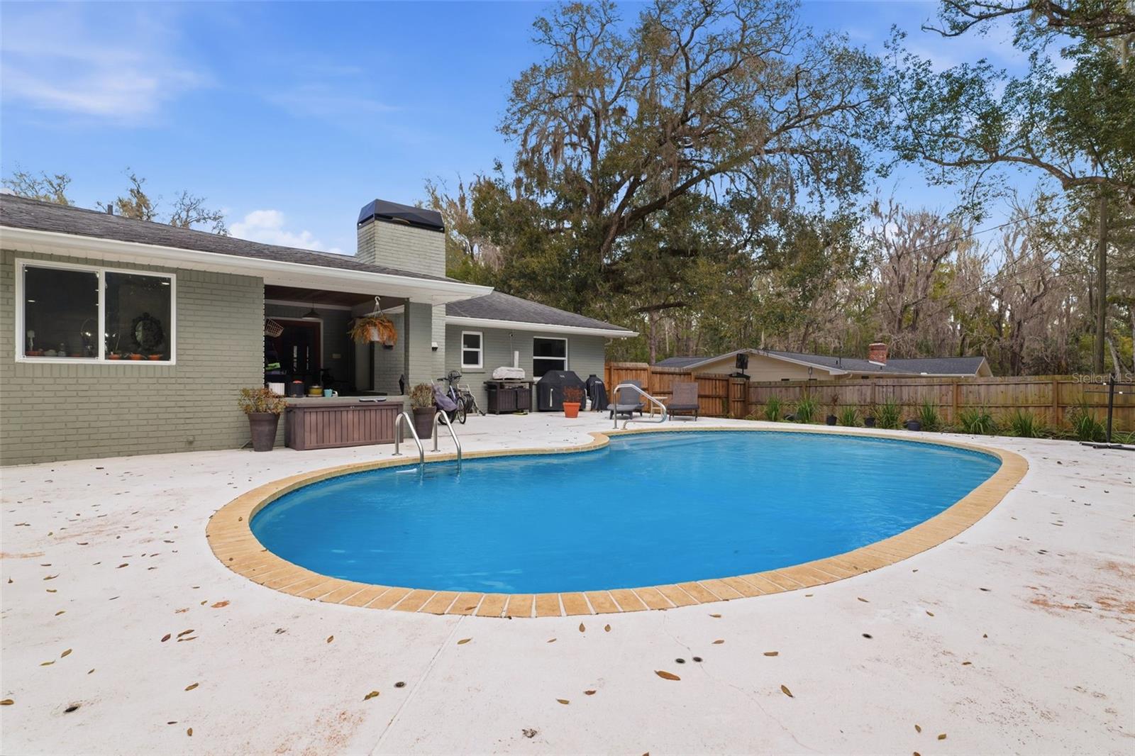 Image 29 of 73 For 240 Olive Street