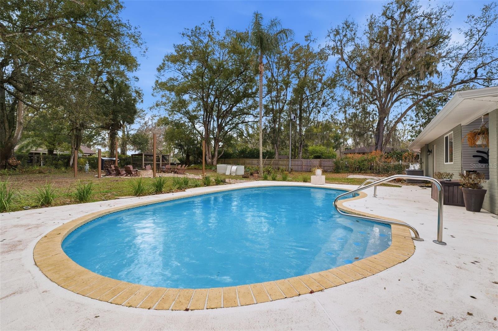 Image 3 of 73 For 240 Olive Street