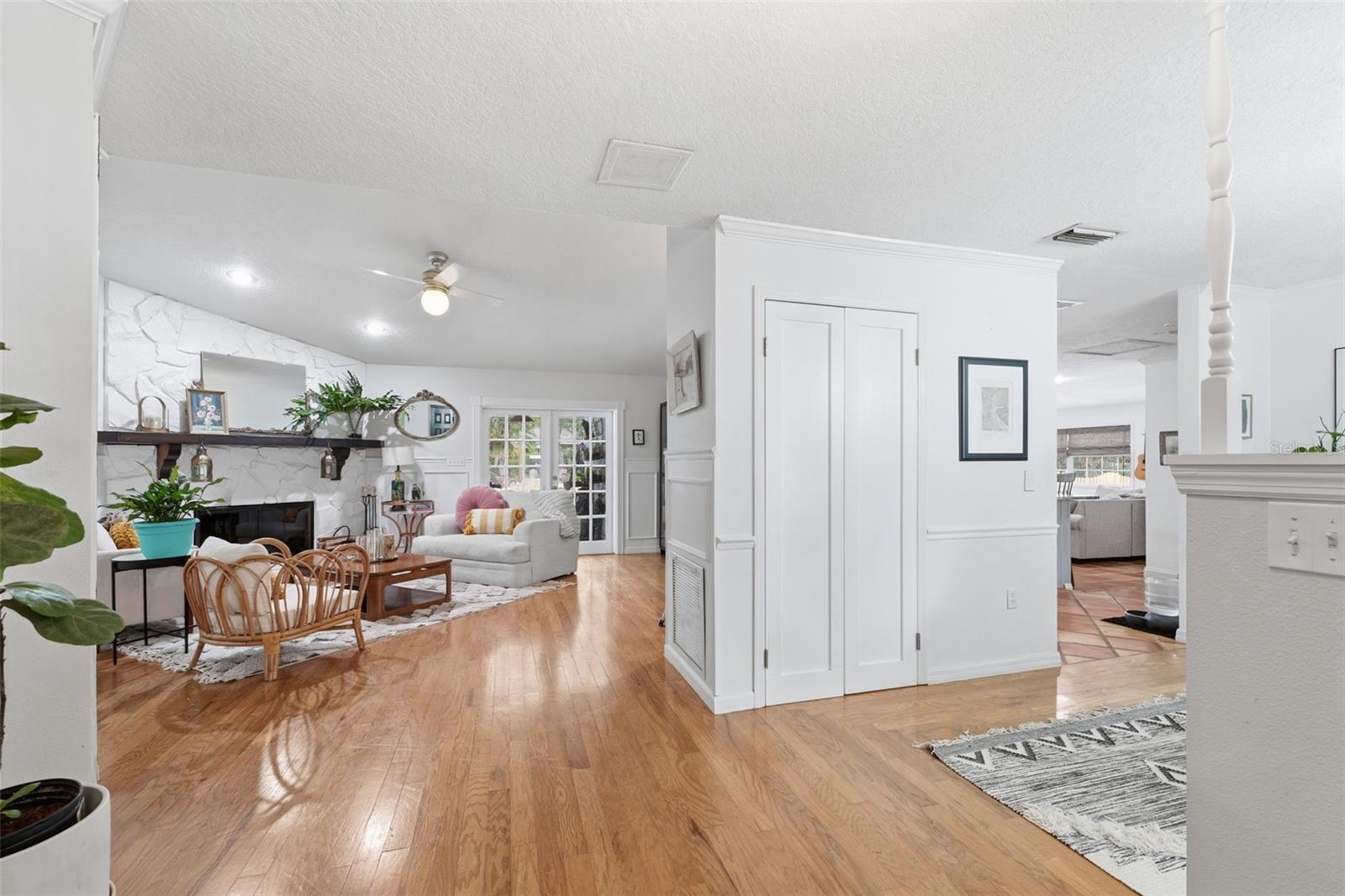 Image 49 of 73 For 240 Olive Street