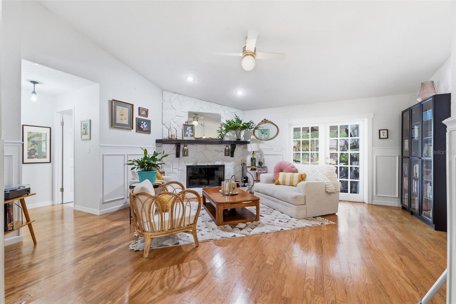 Image 50 of 73 For 240 Olive Street