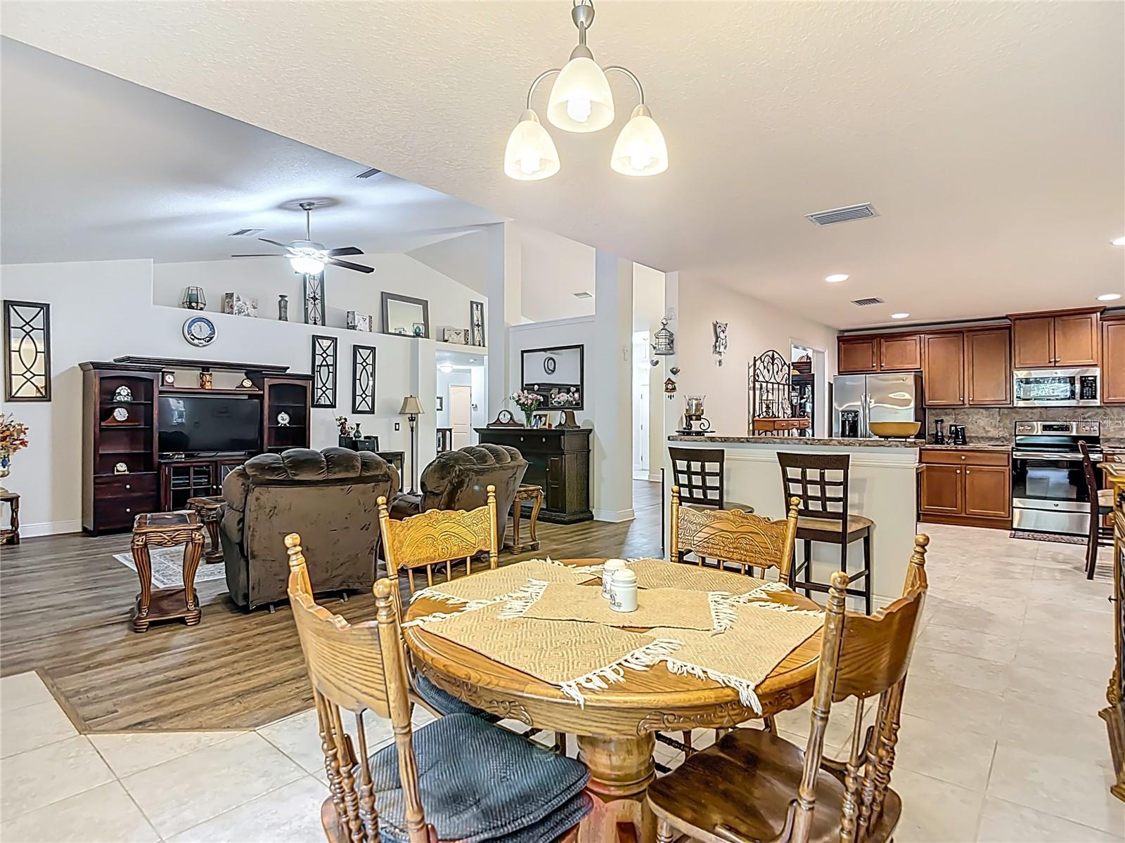 Image 25 of 85 For 4 Fig Court E