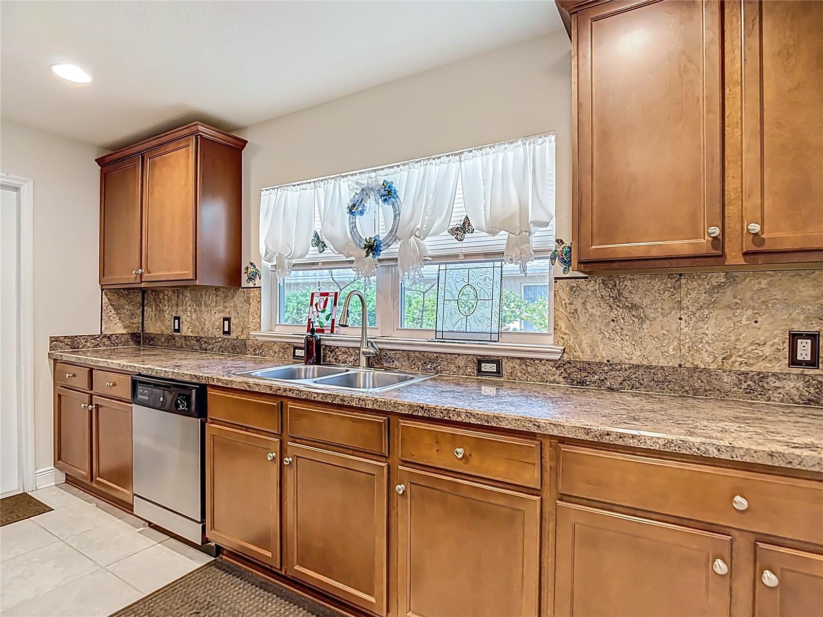 Image 39 of 85 For 4 Fig Court E