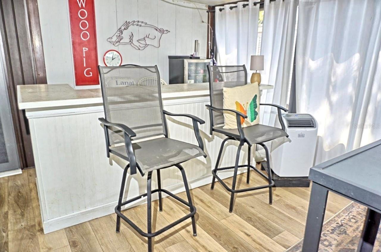 Image 38 of 43 For 21052 Little Magens Loop