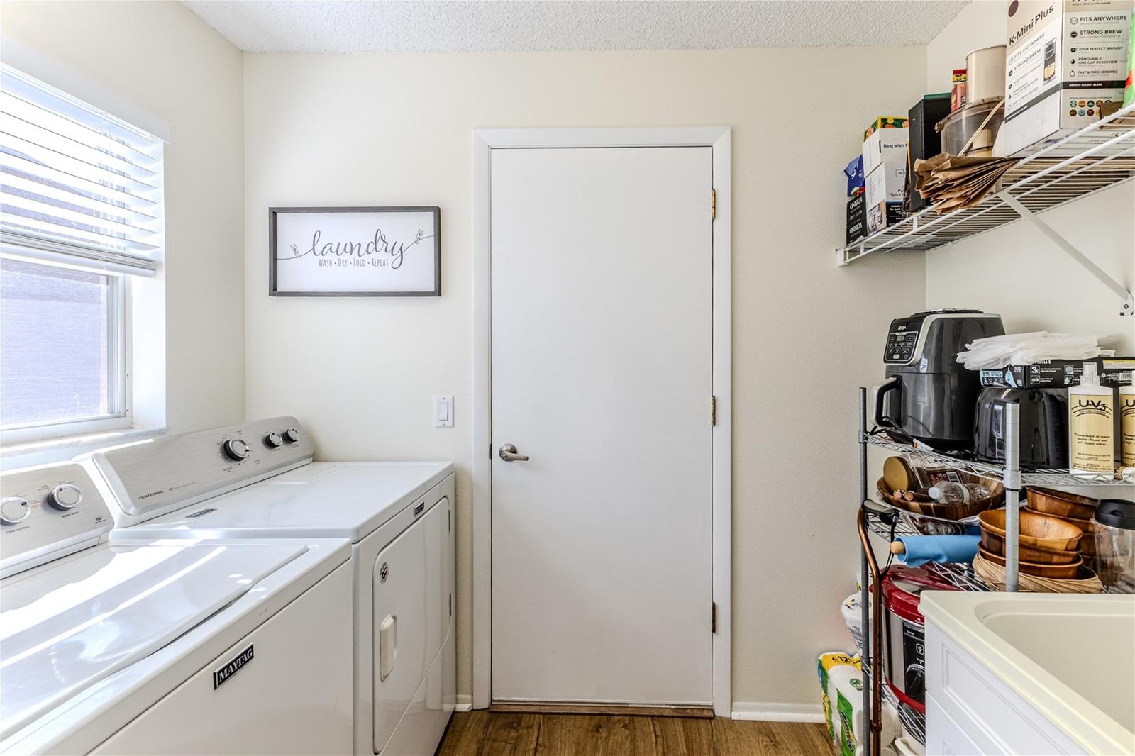 Image 21 of 54 For 7443 Willow Brook Drive