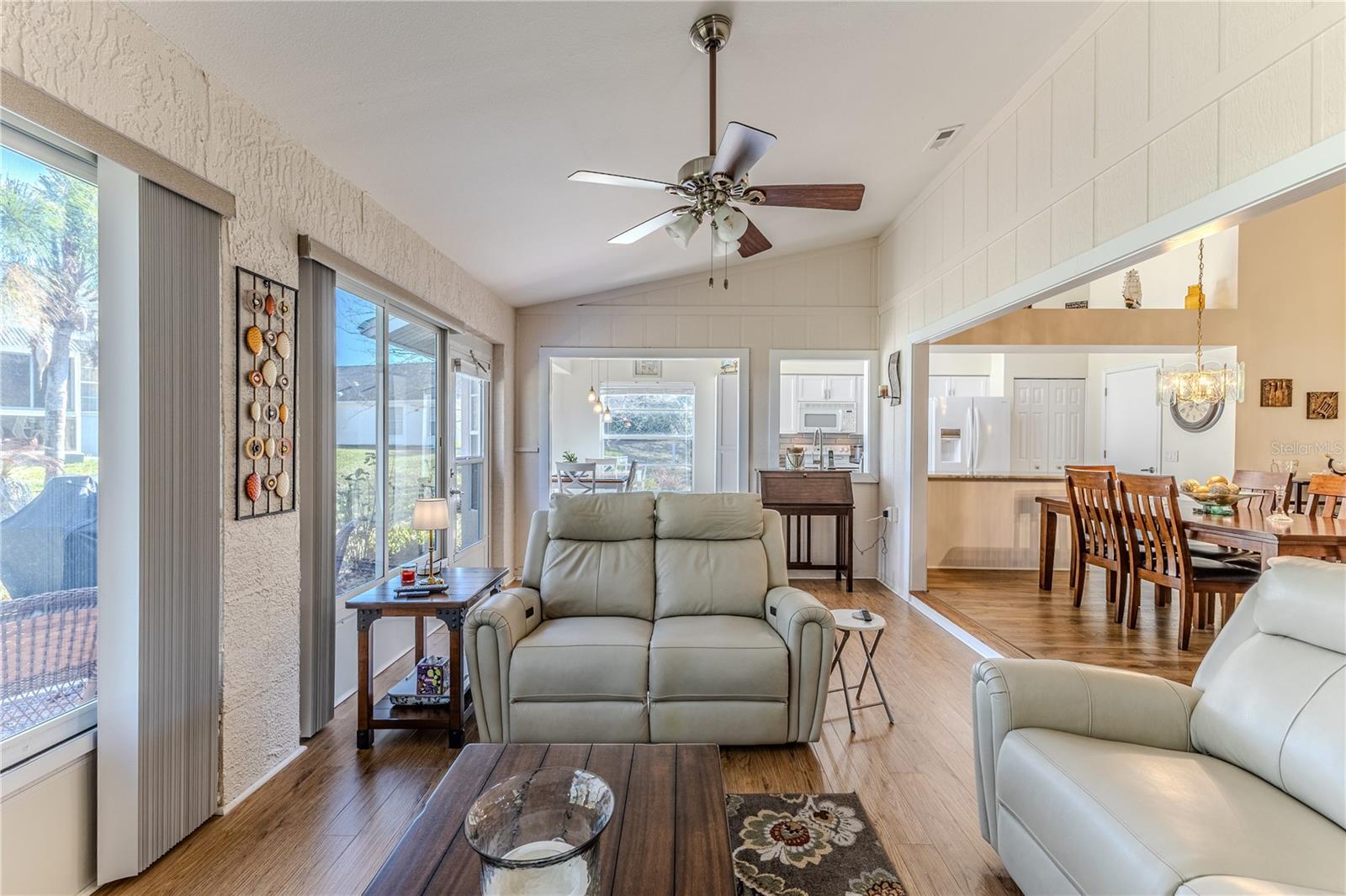 Image 33 of 54 For 7443 Willow Brook Drive